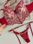 CONJUNTO VERMELHO TULE FLORAL COM BOJO ACOMPANHA CHOKER E CINTA LIGA PERSONALIZÁVEL